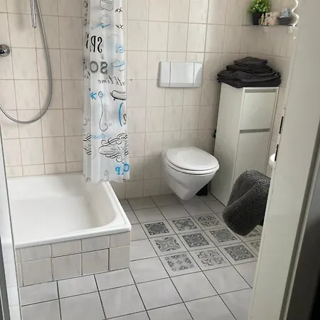 아파트 Junges Wohnen Zwei 바이케르하임