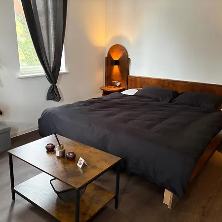 Junges Wohnen Zwei Lägenhet *